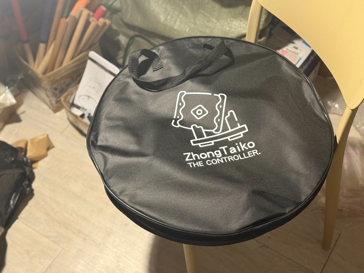 Drum bag (included)